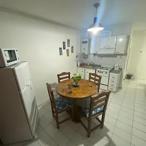 https://departamento-aristides.hotelsmendoza.com