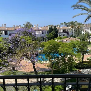 https://resort-beachfront-escape.es-andalucia.com